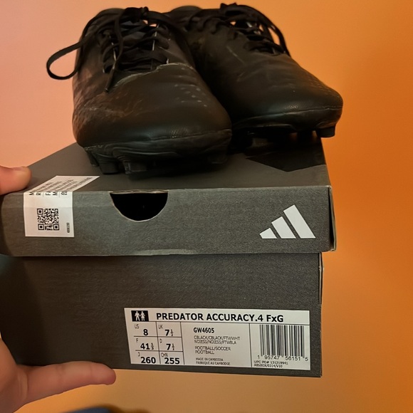 Adidas predator accuracy .4 - Picture 4 of 4